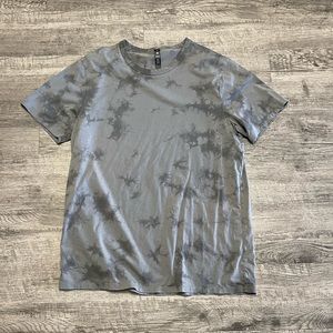 Lululemon Fundamental Tee